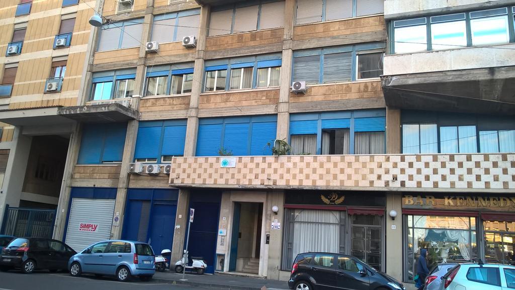 A "Casa Inn-Centro" Monolocale カターニア エクステリア 写真